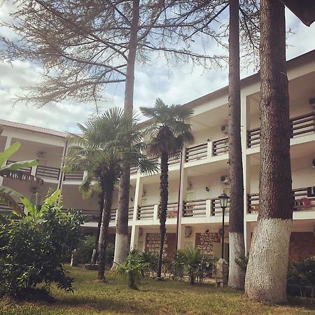 Heliopark Gora Bagrata Hotell Sukhumi Eksteriør bilde